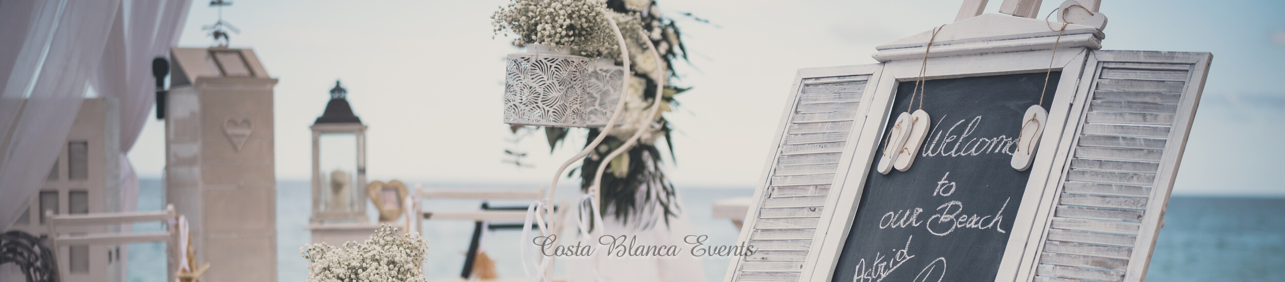 Photo of a setting for a small wedding in Spain